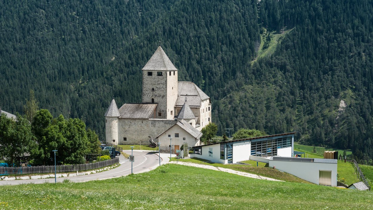 Das Museum Ladin Ćiastel de Tor Das Museum Ladin Ćiastel de Tor