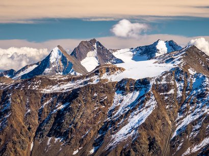 Il tetto della Val d’Ultimo Vette innevate delle Alpi con cielo limpido