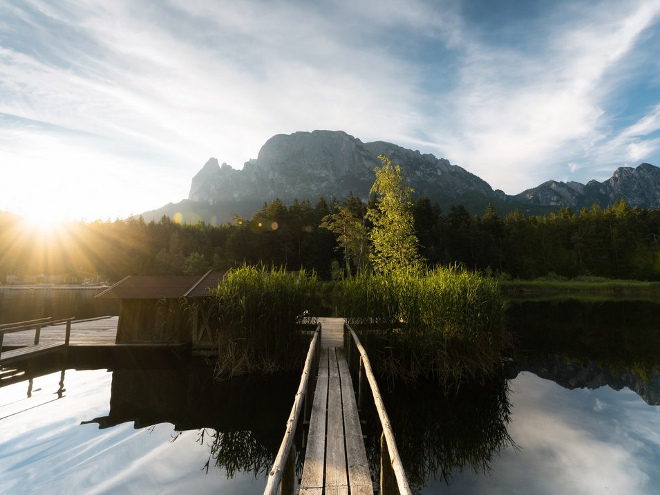 Der Völser Weiher gehört zu schönsten Seen Südtirols Der Völser Weiher gehört zu schönsten Seen Südtirols