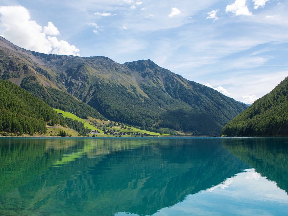 Der Stausee von Vernagt ist ein Paradies für Fischer Der Stausee von Vernagt ist ein Paradies für Fischer
