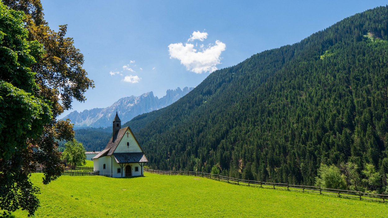 Hotels in Welschnofen an der Dolomitenstraße Hotels in Welschnofen an der Dolomitenstraße