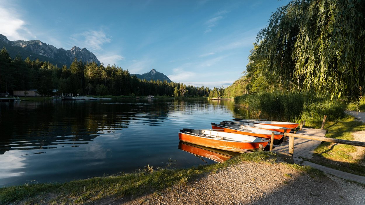 Der Völser Weiher gehört zu schönsten Seen Südtirols Der Völser Weiher gehört zu schönsten Seen Südtirols