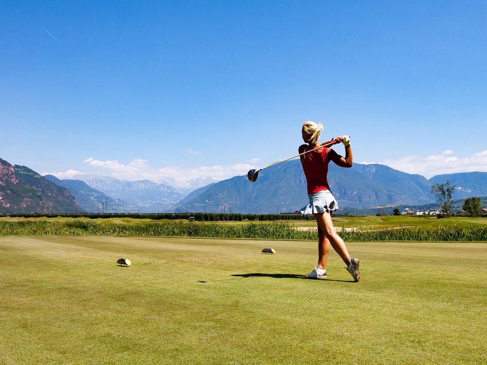 The Blue Monster – Eppans Golfclub The Blue Monster – Eppans Golfclub
