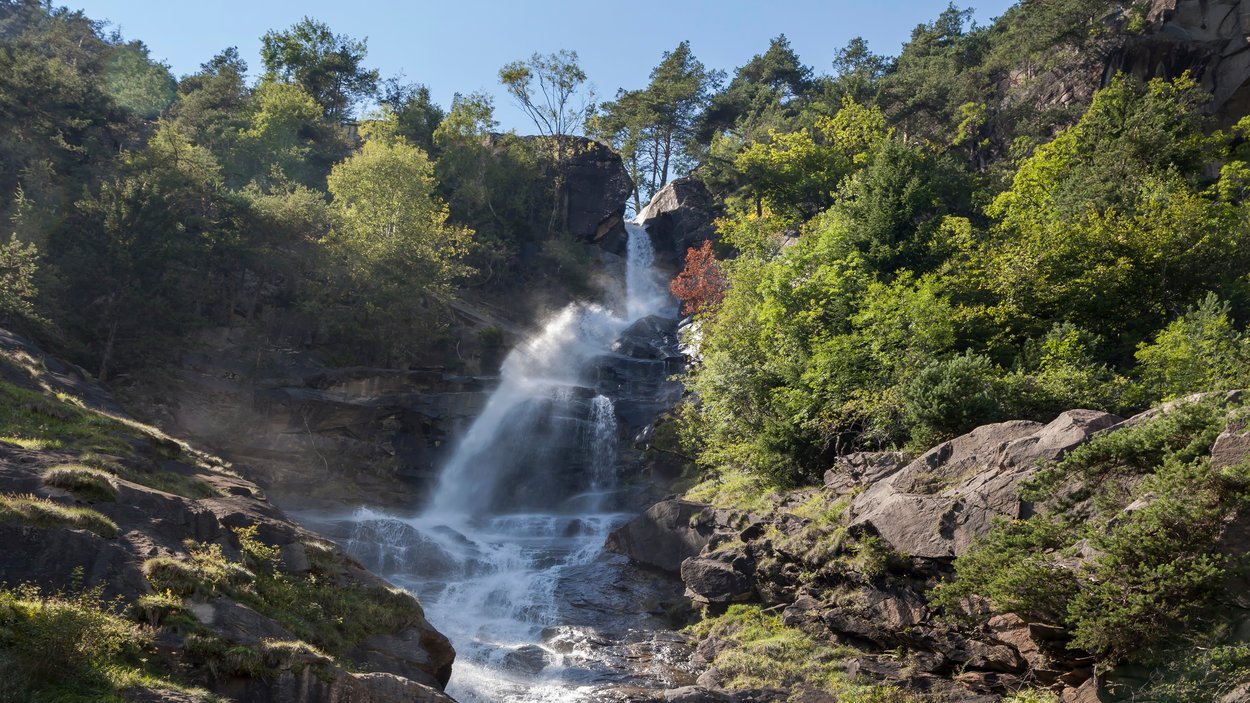 Cascate di Barbiano e il loro clima terapeutico Cascate di Barbiano e il loro clima terapeutico