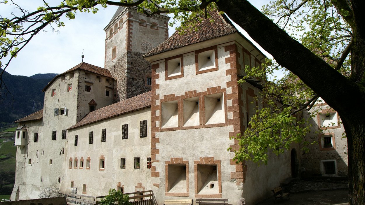 Castel Trostburg in Alto Adige Castel Trostburg in Alto Adige
