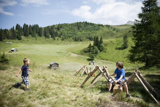 Südtiroler Familienhotels – Lust auf einen Tapetenwechsel? Südtiroler Familienhotels – Lust auf einen Tapetenwechsel?